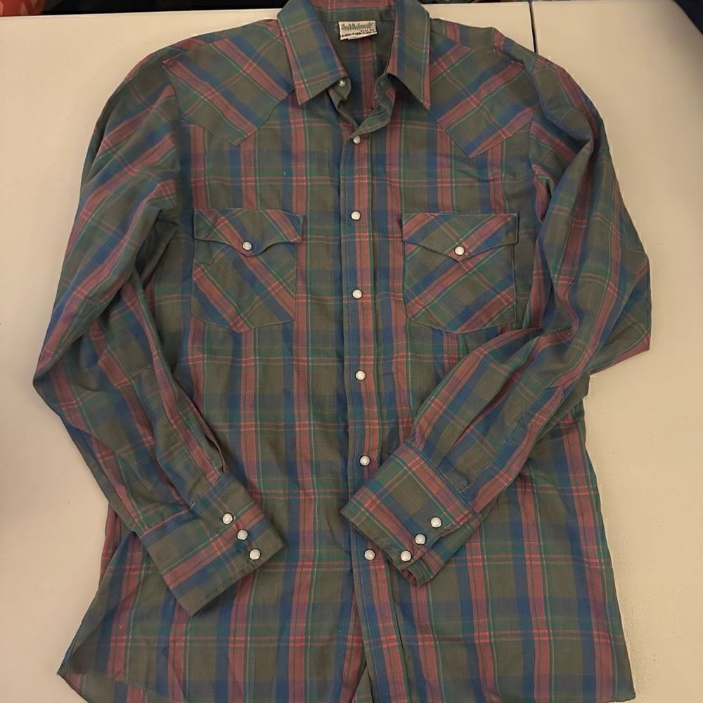 Vintage-Inspired Plaid Button-Down Shirt - Mens Casual